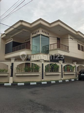 Jual Rumah Mewah Dalam Cluster di Pusat Kota Bandung Jual Rumah Mewah Dalam Cluster di Pusat Kota Bandung