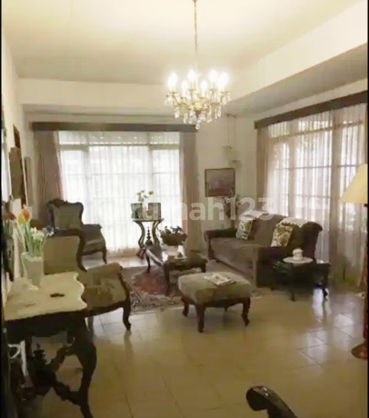 Jual Cepat Rumah Asri di Dago Strategis Halaman Luas Sejuk Nyaman Jual Cepat Rumah Asri di Dago Strategis Halaman Luas Sejuk Nyaman