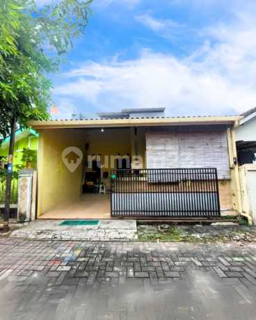 Rumah 2 Lantai H Komplek Nyaman Tengah Kota