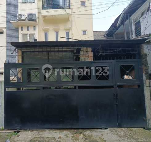 Di Jual Cepat ! Ruko 3.5 Lantai Di Area Perdagangan Pasar Kembang. Palmerah Jakarta Barat