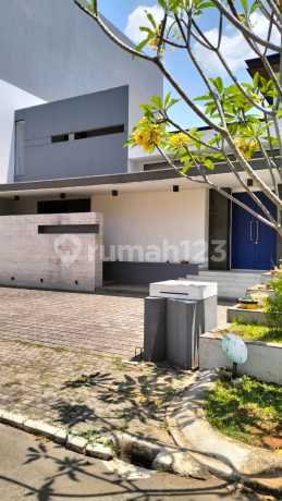 Rumah Baru Konsep Modern Townhouse Hadap Kolam Renang PPJB Bagus di Gading Serpong Rumah Rumah Baru Konsep Modern Townhouse Hadap Kolam Renang PPJB Bagus di Gading Serpong Rumah