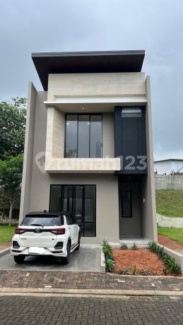 Dijual Bangunan Mandiri Azura - Vanya Park Bsd City