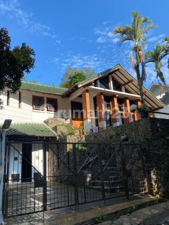 Dijual Cepat Rumah Atau Villa Di Dago Atas Komplek Ppr Itb Bandung.