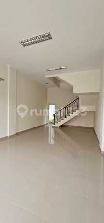 Ruko Magna Summarecon Bandung strategis dekat jalan raya utama