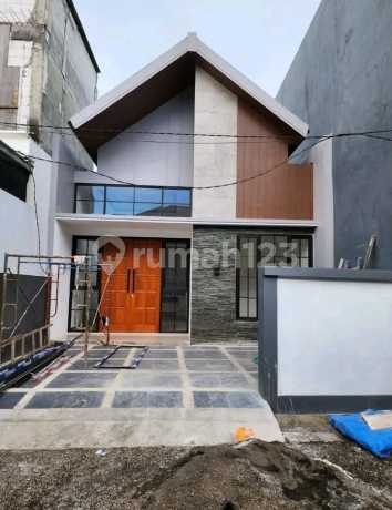 Rumah Cantik Manukan Jelidro Hanya 10menit Gwalk