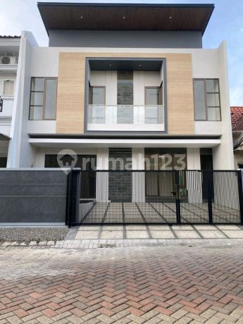 Rumah Baru 2 Lantai Lokasi Strategis Selangkah G Walk