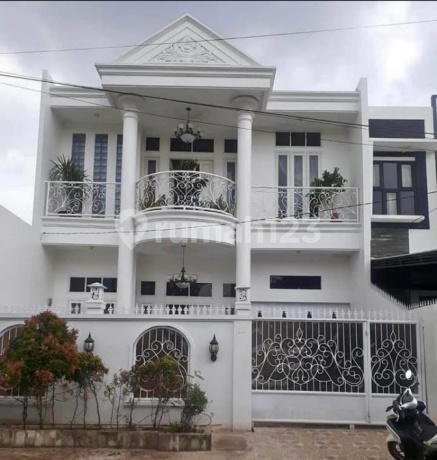 For Sale 2-Story Luxury House Flood-Free Karang Tengah Permai Housing Tangerang
