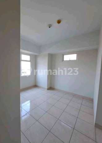Jual Apartement Springlake 3 BR Murah di Lantai 2 Dekat Pool Yuk Cek Guys