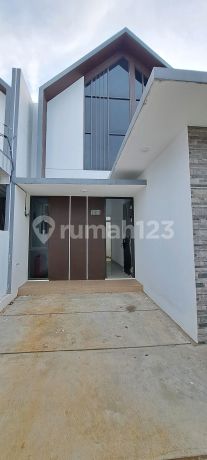 * Rumah Siap Huni Take Over 80 Jt - Safira Aryana Karawaci * Rumah Siap Huni Take Over 80 Jt - Safira Aryana Karawaci