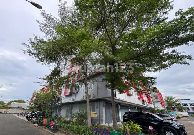 City Square Business Park 4-Story Furnished Shop House in Kalideres, West Jakarta Ready for Occupancy City Square Business Park 4-Story Furnished Shop House in Kalideres, West Jakarta Ready for Occupancy