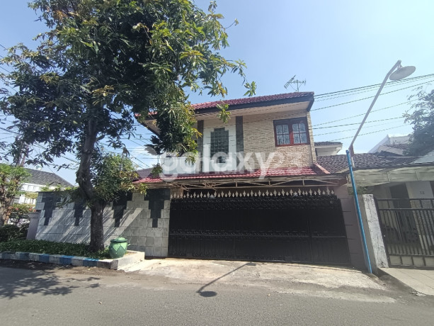 JUAL CEPAT RUMAH SIAP HUNI BARUK UTARA DEKAT MERR PONDOK NIRWANA(HOOK)