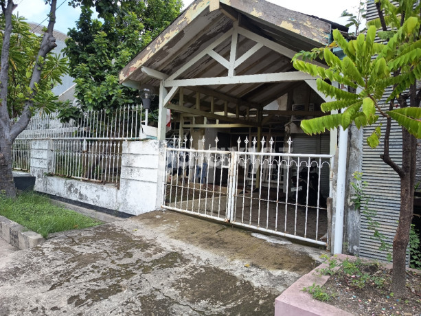 JUAL CEPAT RUMAH TAMAN  NGINDEN INTAN TIMUR ROW 4 MOBIL