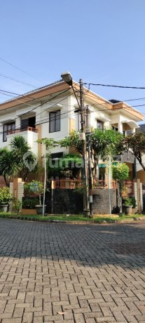 Rumah Mediterania Di Kemang Pratama 2, Super Bagus & Siap Huni