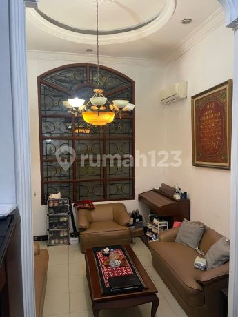 Ready-to-Live House Near Binus, SHM, Strategic Location