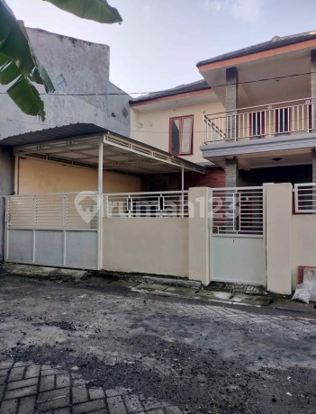 Rumah Murah di Kebraon, Karangpilang Dekat Wiyung Bagus Sudah Renovasi Belakang Grand Harvest