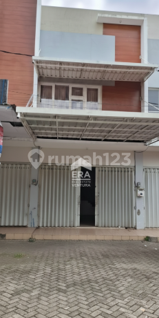 Dijual Ruko di Atrani Square Mulyorejo Bandulan, Area Parkir Luas