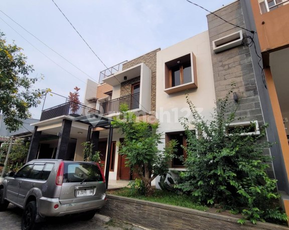 Rumah 2 Lantai di Pondok Timur Indah Jatimulya Bekasi Timur