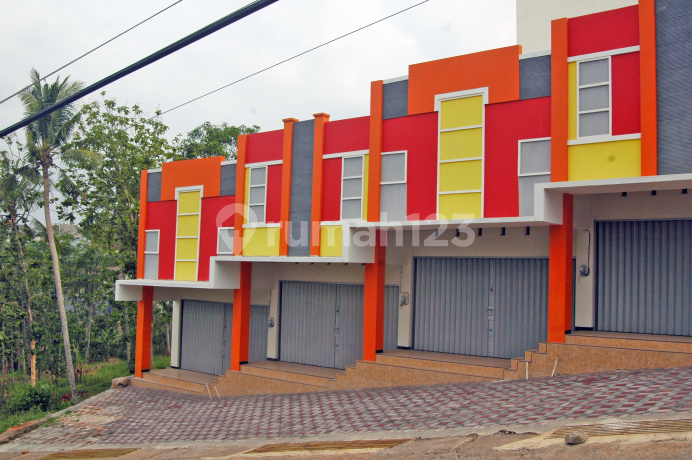 Ruko Banyumanik Siap Pakai - DP 0% Free All In Ruko Banyumanik Siap Pakai - DP 0% Free All In