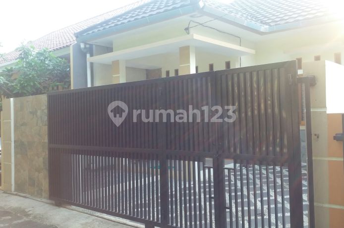 Turun Harga. Rumah Dijual Di Pondok Ranggon Jakarta Timur