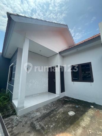 Rumah 2 Unit Sebelahan di Taman Jimbaran, Kuta Selatan