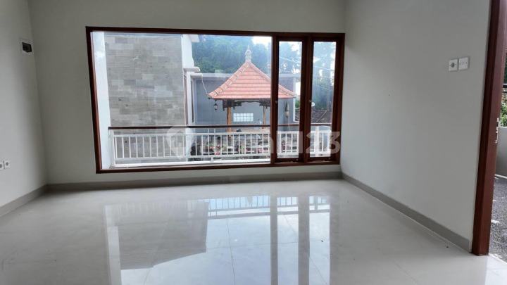 Rumah Semi Villa Dalam Komplek One Gate System, Kertajaya Residence -