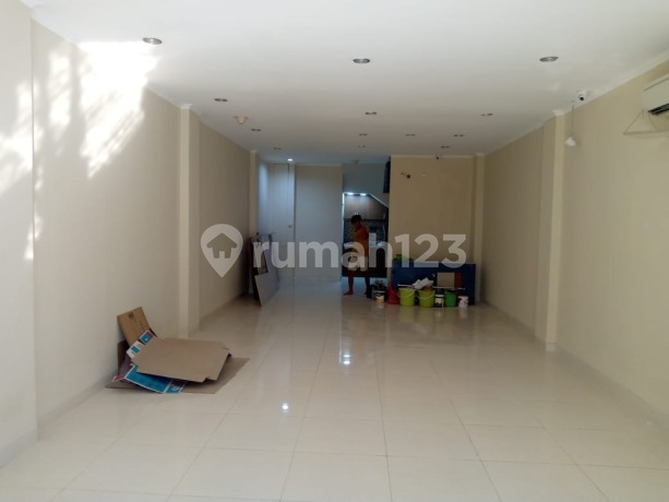 Dijual Ruko Itc Roxy Mas, Semi Furnished.