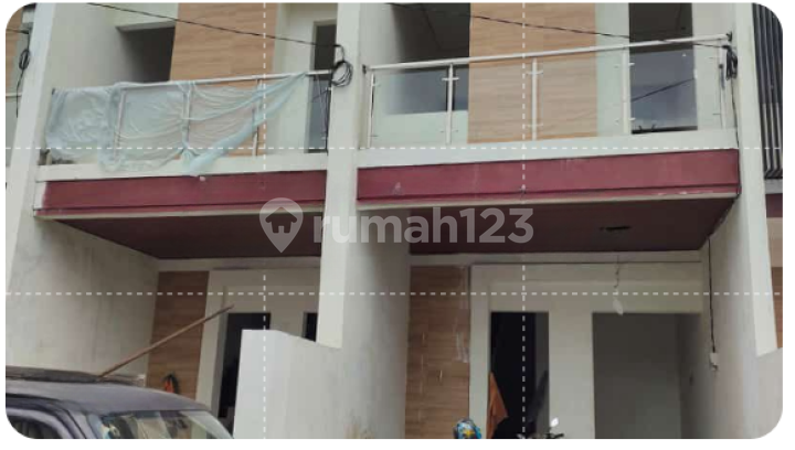 RUMAH BARU MINIMALIS 2 LT DI ROYAL PAKA RESIDENCE SURABAYA 