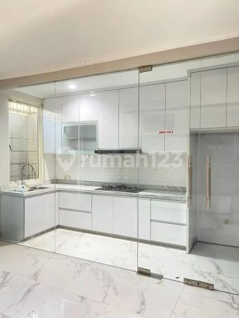 Rumah 3 Lantai Full Renovasi Monaco Village Gading Serpong BSD City Tangerang Banten Rumah 3 Lantai Full Renovasi Monaco Village Gading Serpong BSD City Tangerang Banten