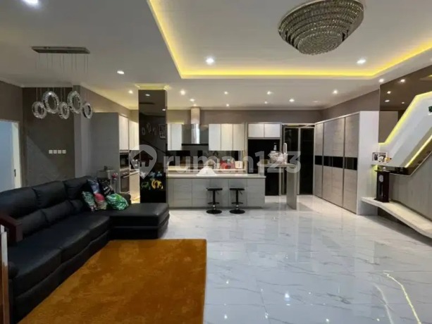 Rumah 2 Lantai Full Renovasi Menaggio Village Gading Serpong BSD City Tangerang Banten Rumah 2 Lantai Full Renovasi Menaggio Village Gading Serpong BSD City Tangerang Banten