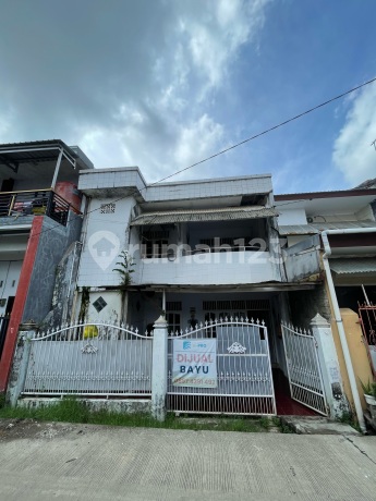 Dijual Cepat Rumah Dua Lantai Di Tengah Perumahan Bumi Tamalanrea Permai Siap Huni Dijual Cepat Rumah Dua Lantai Di Tengah Perumahan Bumi Tamalanrea Permai Siap Huni