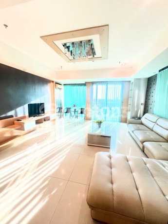 Ready-to-Occupy Cambridge Condominium Apartment Fully Furnished 3-Bedroom Furnished Apartment