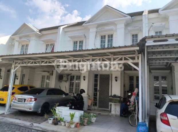 Sell Nice 2-Story House Near Unimus Sell Nice 2-Story House Near Unimus