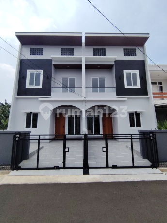 Bangunan 2 Lantai Mandiri Gading Serpong Siap Huni