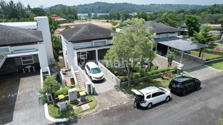 Dijual Rumah Bagus 2 Lt Di Southlink Batam Kepulauan Riau Rumah Bagus HGB di Perumahan Queen Southlink, Tiban Indah, Jl. Tiban Berlian, Tiban Indah, Sekupang, Kota Batam, Kepulauan Riau, Indonesia, 29426, Tiban