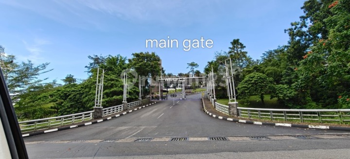 Luxury 2-Storey House At Grand Summit