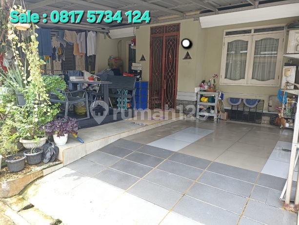 Jalan Taman Ubud Lippo Karawaci Village. Tangerang.