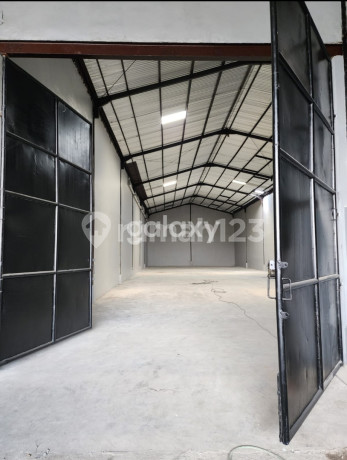 2 Unit Gudang di Pergudangan Osowilangun Permai, Benowo