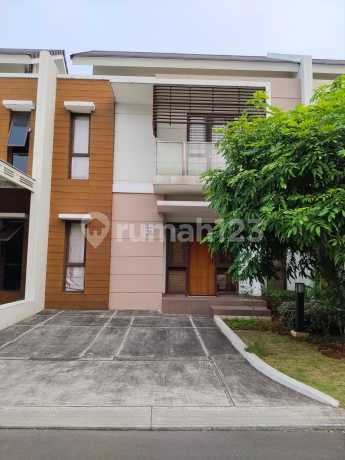 Dijual Cepat Rumah 2 Lantai Siap Huni dan Terawat di Cluster Burgundy Summarecon Bekasi