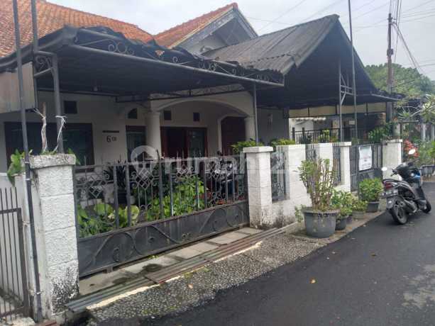 Rumah Keluarga Menawan di Sanggar Kencana Bandung Rumah Keluarga Menawan di Sanggar Kencana Bandung