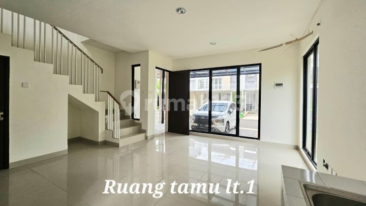 Rumah Baru Posisi di Hook di Cluster Yarra Jgc Cakung Jakarta