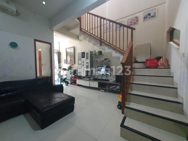 Rumah di Bandung 3Lantai Rumah di Bandung 3Lantai