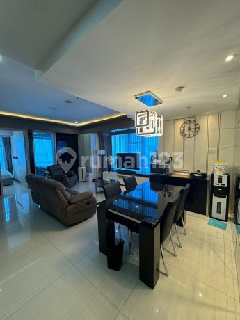 For Sale Condominium La Riz Mansion Private Elevator