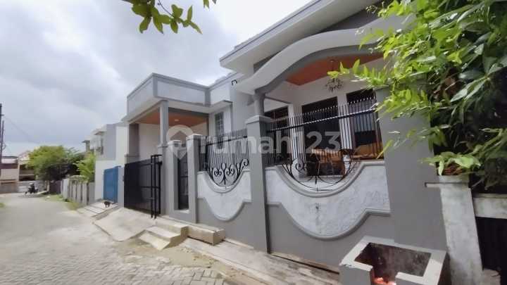 Bebas Banjir, Rumah, 2 Lantai, SHM, Dekat Akses Bandara