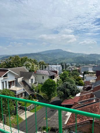Rumah Exclusive dengan View Pegunungan di Sentul City Rumah Exclusive dengan View Pegunungan di Sentul City