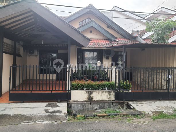 Rumah Nyaman Siap Huni Di Sektor 5, Bintaro, Tangsel