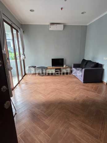Townhouse 2 Bedrooms Front Pool Furnished Vanya Park BSD