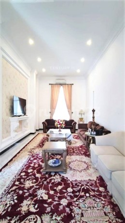 Rumah Mewah Cantik Dan Rapi Di Plumeria Residence Bintaro 8565