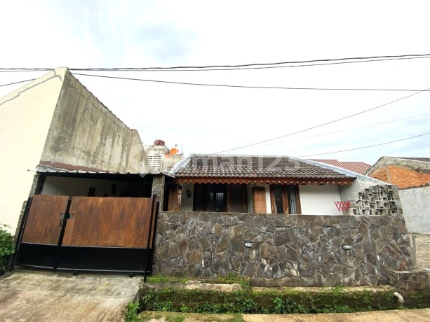 Dijual Rumah Di Kuricang Sektor 3 Bintaro 8337