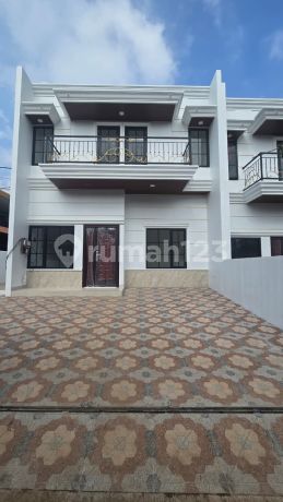 Rumah Bagus 2 lantai di Duren Sawit jakarta timur Termurah Nyaman Aman