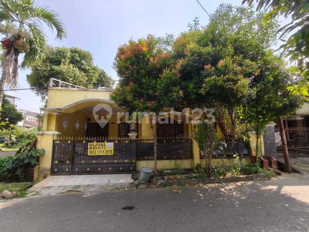 Rumah Siap Huni dan Sangat Terawat di Villa Nusa Indah 3, Gunung Putri, Bogor Rumah Siap Huni dan Sangat Terawat di Villa Nusa Indah 3, Gunung Putri, Bogor